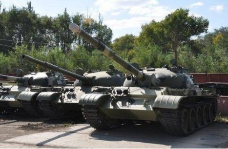 Купить средний танк Т-62 с консервации на ходу, цена договорная